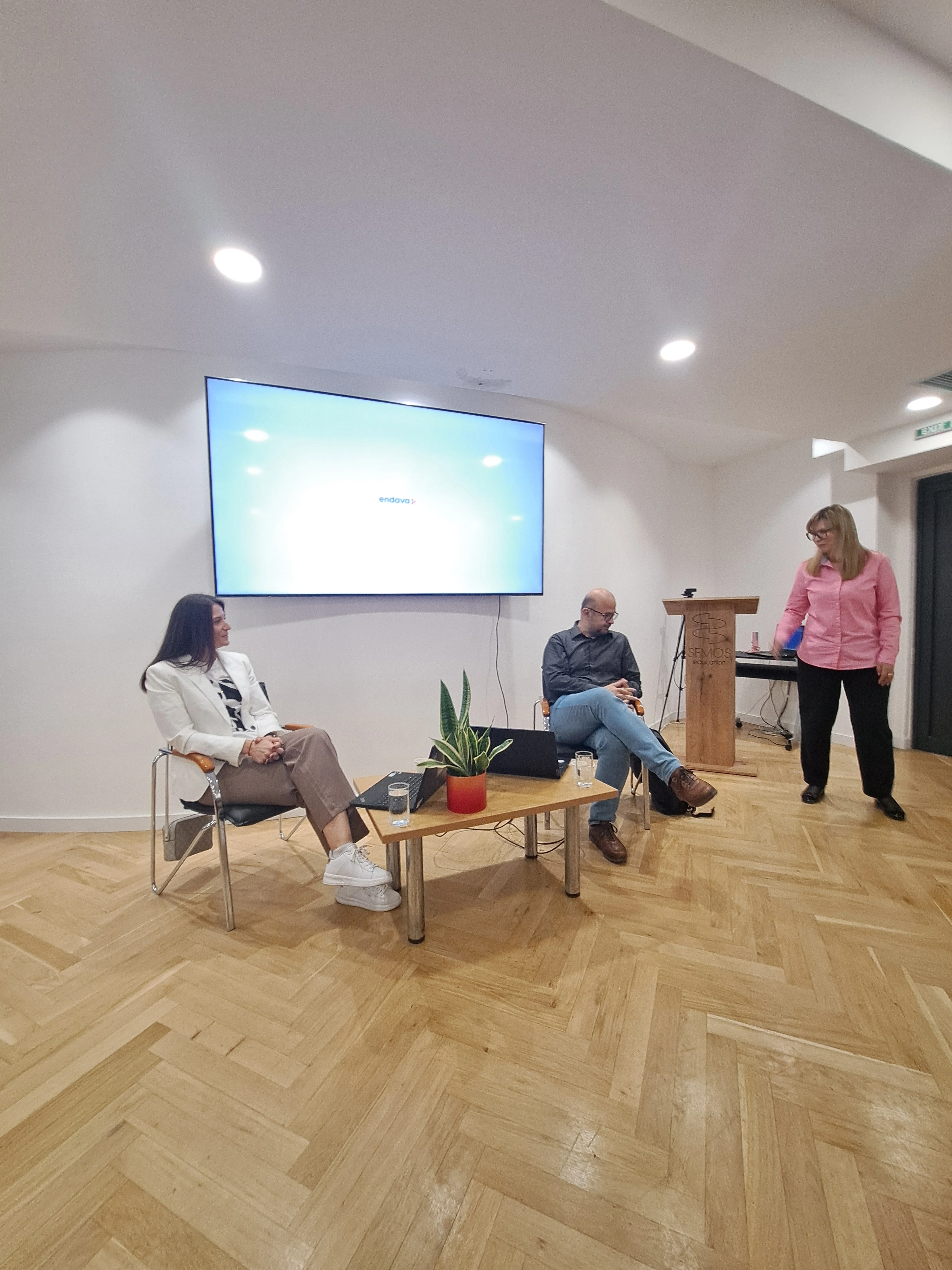Bridging event photo